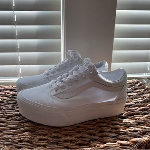 Women’s platform Vans
